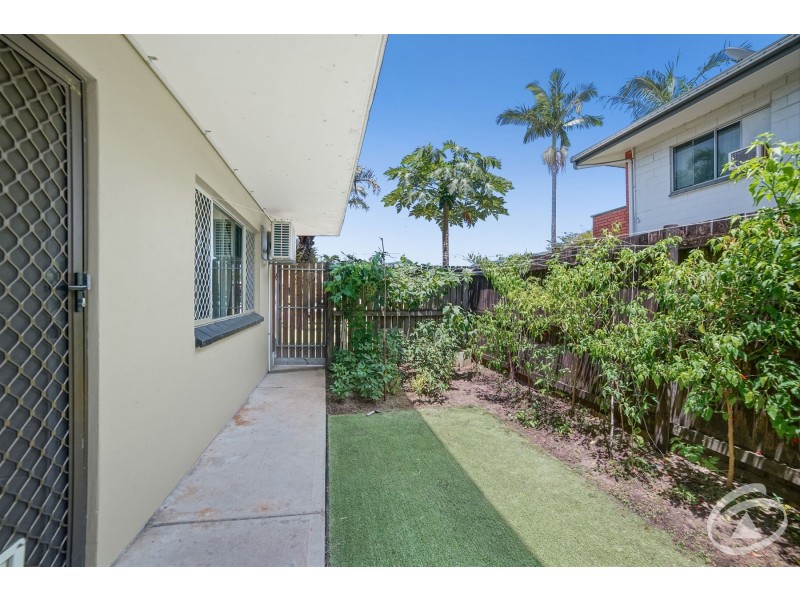 24 Creedy Street, Westcourt QLD 4870