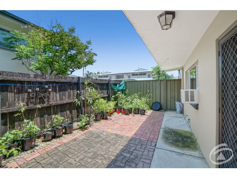 24 Creedy Street, Westcourt QLD 4870