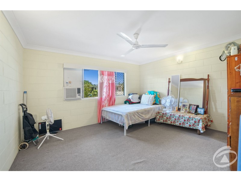 24 Creedy Street, Westcourt QLD 4870