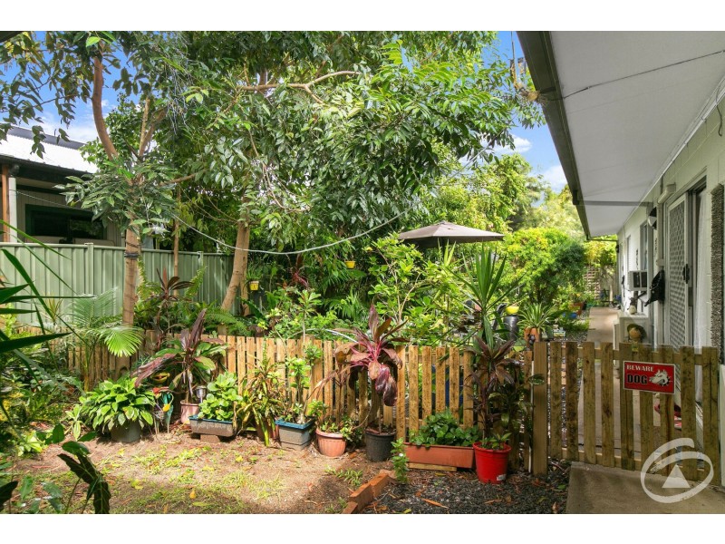 1/123 Oleander Street, Holloways Beach QLD 4878