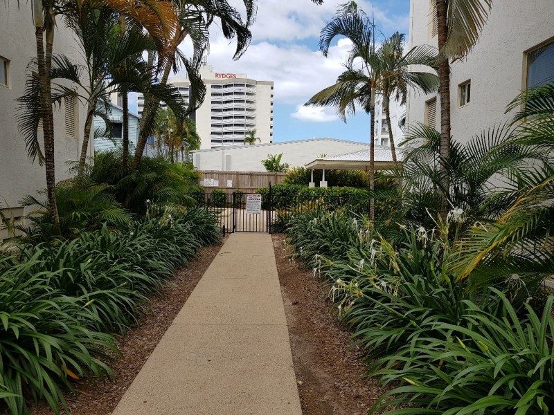 8/210 Grafton Street, Cairns North QLD 4870