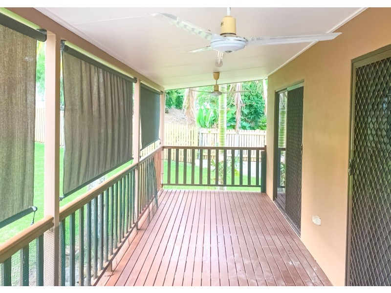 10 Cicero Close, Mooroobool QLD 4870