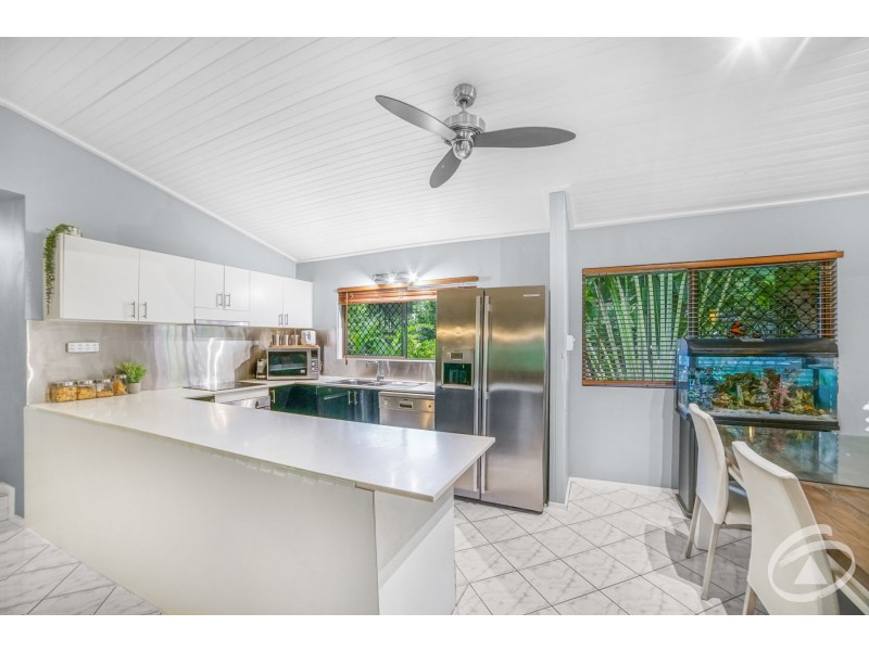 10 Cicero Close, Mooroobool QLD 4870