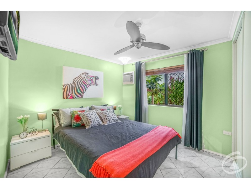 10 Cicero Close, Mooroobool QLD 4870