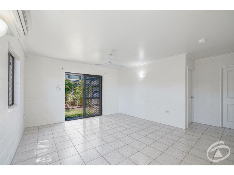 10/1-9 Joan Street, Bungalow QLD 4870