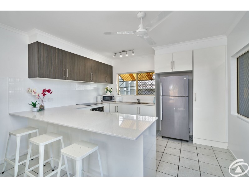 5B Lumley, Parramatta Park QLD 4870