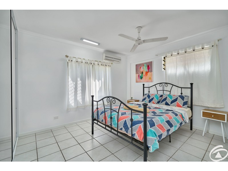 5B Lumley, Parramatta Park QLD 4870