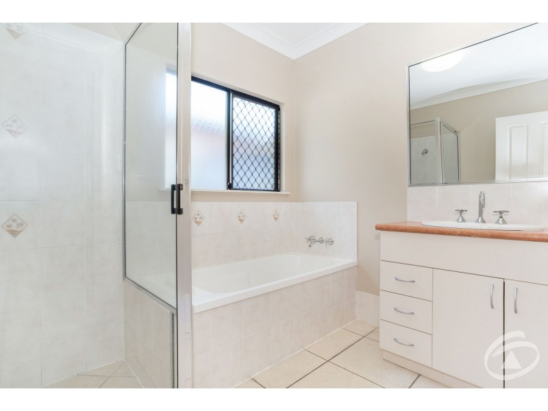 10 Tribulation Close, Kewarra Beach QLD 4879