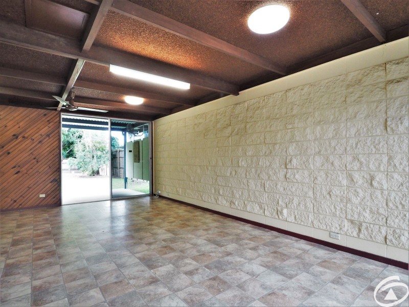 12 Macilwraith Street, Manoora QLD 4870