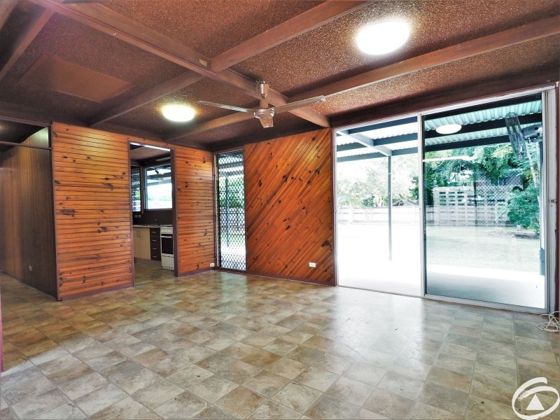 12 Macilwraith Street, Manoora QLD 4870