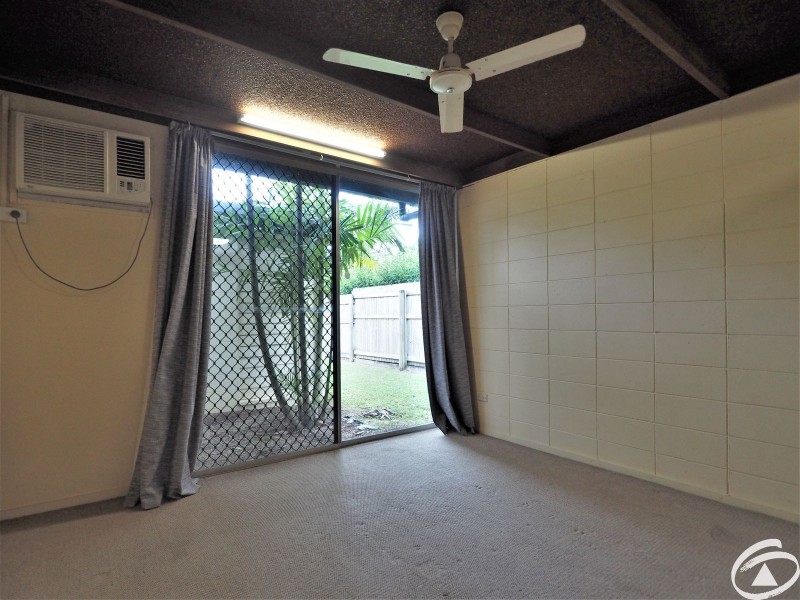 12 Macilwraith Street, Manoora QLD 4870