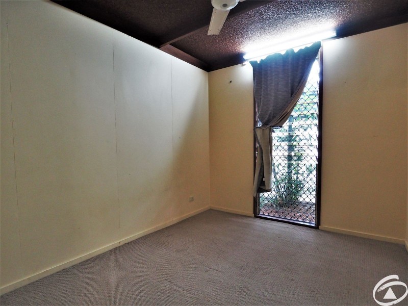 12 Macilwraith Street, Manoora QLD 4870