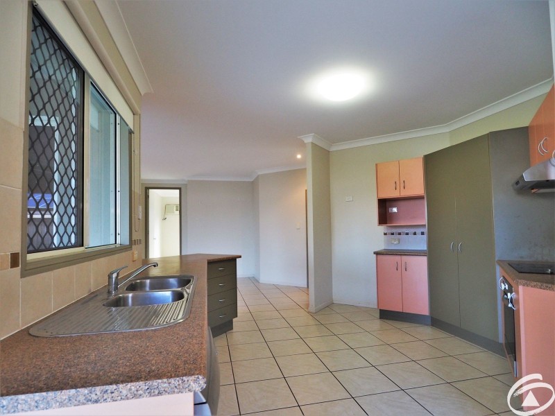 39 Fitzmaurice Drive, Bentley Park QLD 4869