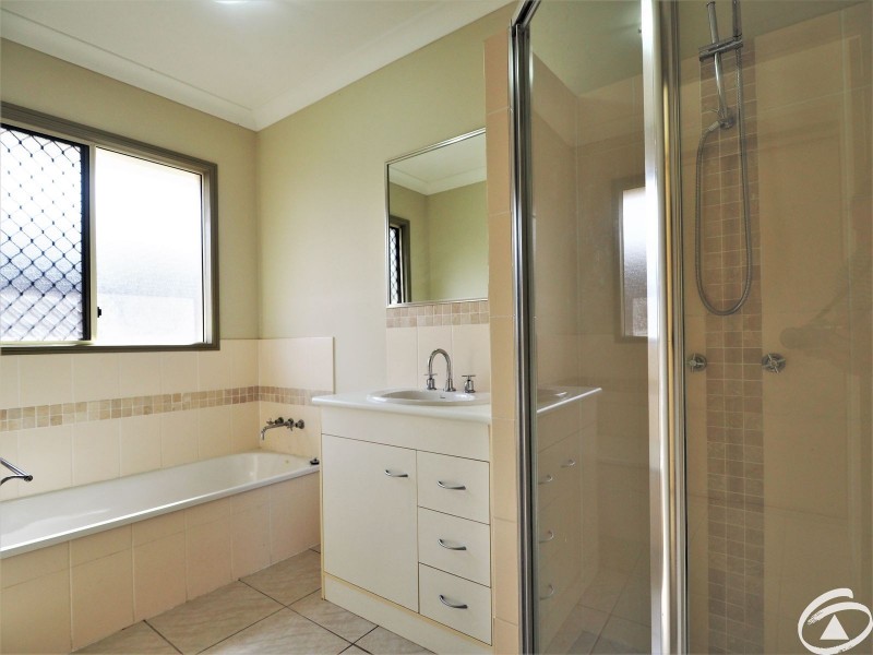 39 Fitzmaurice Drive, Bentley Park QLD 4869