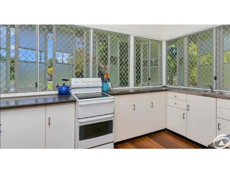 1/42 Lily Street, Cairns North QLD 4870