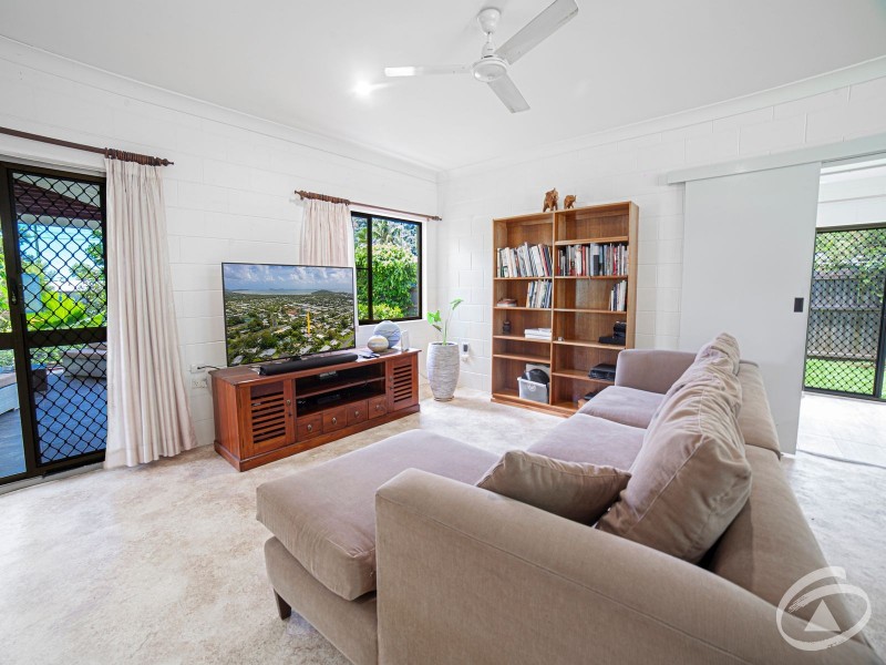 7 Wau Close, Trinity Beach QLD 4879