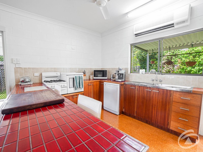 7 Wau Close, Trinity Beach QLD 4879