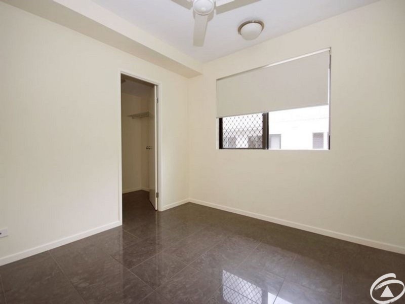 19/351 Lake Street, Cairns North QLD 4870