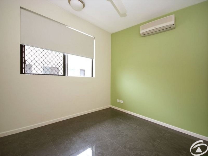 19/351 Lake Street, Cairns North QLD 4870