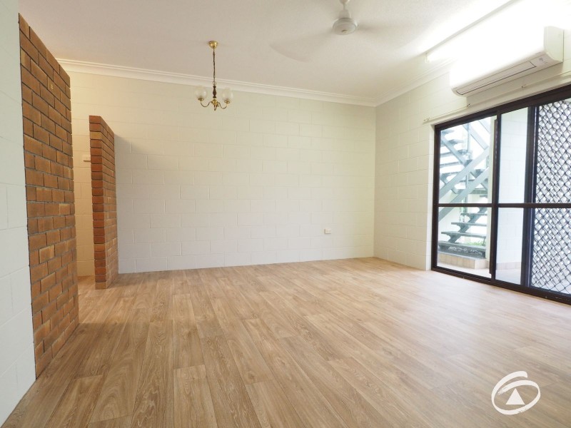 1/11 Mintaro Crescent, Woree QLD 4868