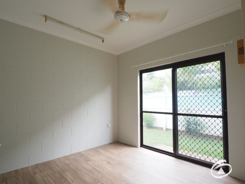 1/11 Mintaro Crescent, Woree QLD 4868