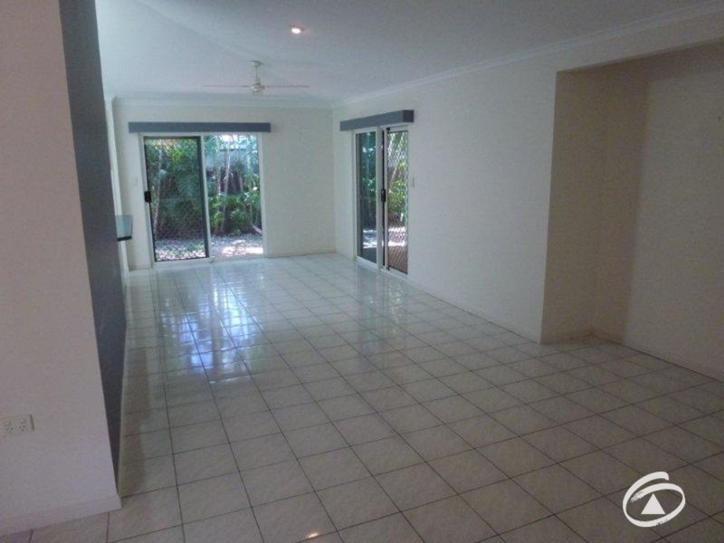 1/23 Rabaul Street, Trinity Beach QLD 4879