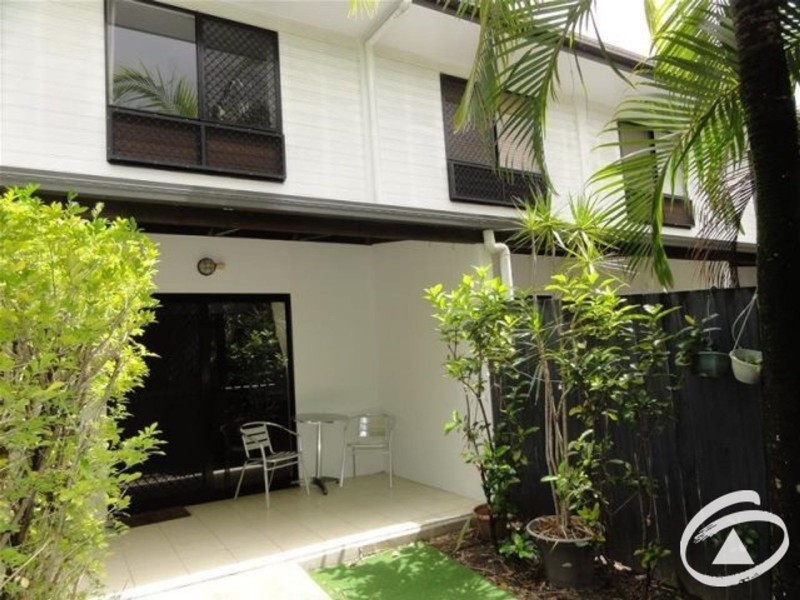 2/9 Grantala Street, Manoora QLD 4870