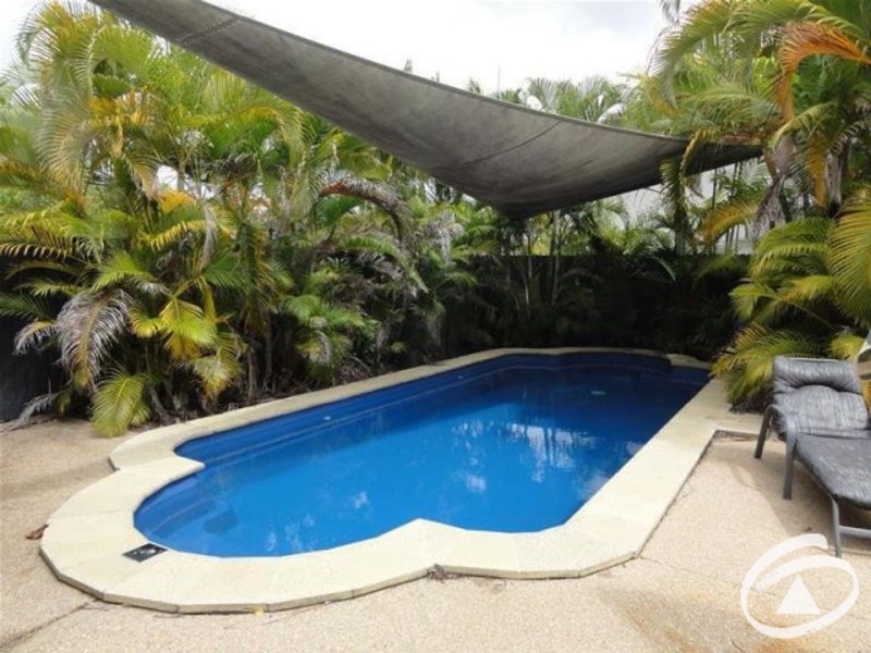 2/9 Grantala Street, Manoora QLD 4870