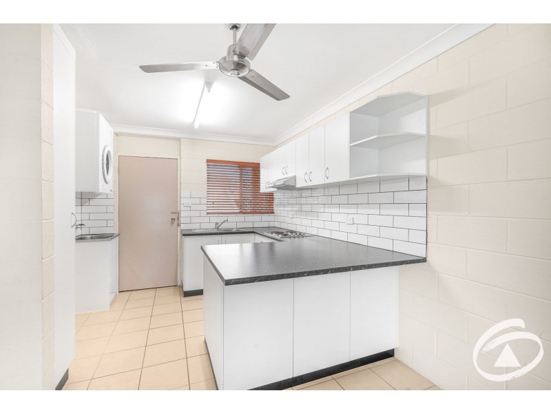 8/120 Greenslopes Street, Edge Hill QLD 4870