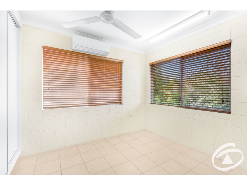 8/120 Greenslopes Street, Edge Hill QLD 4870