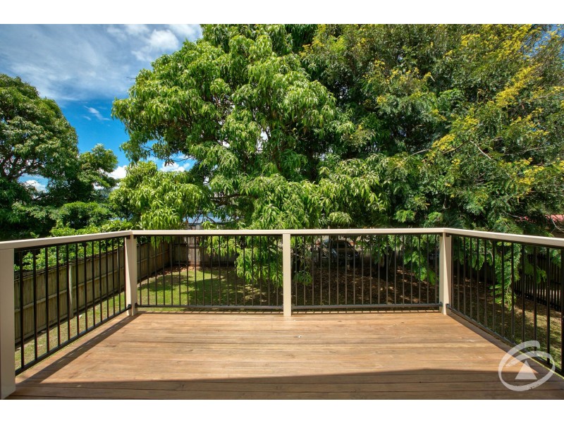 1/235 Aumuller Street, Westcourt QLD 4870