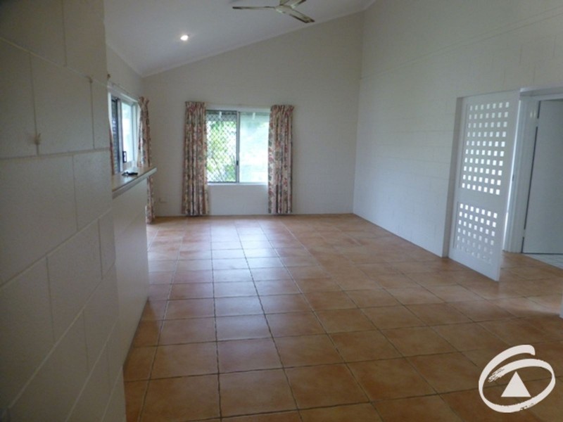 1/34 Ireland Crescent, Whitfield QLD 4870