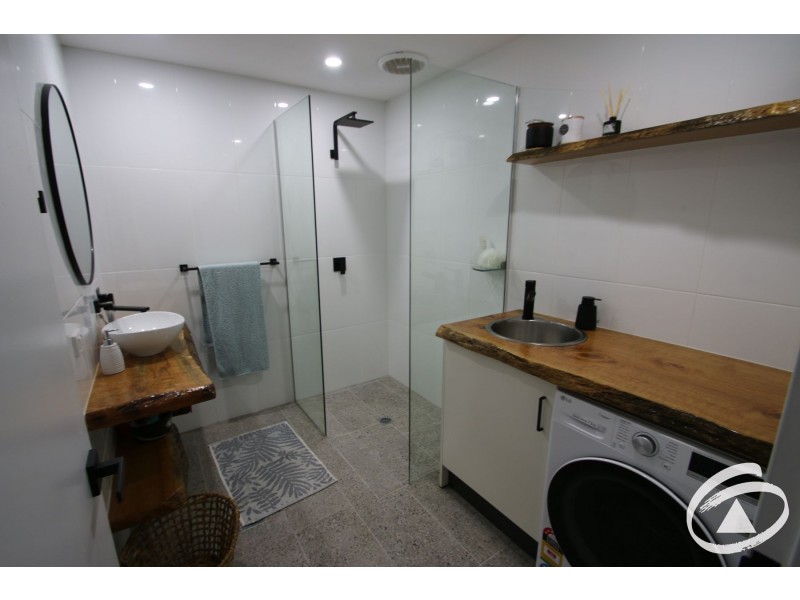 1/271-273 Esplanade, Cairns North QLD 4870