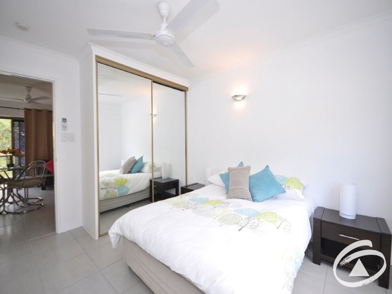 9/2 McPherson Close, Edge Hill QLD 4870