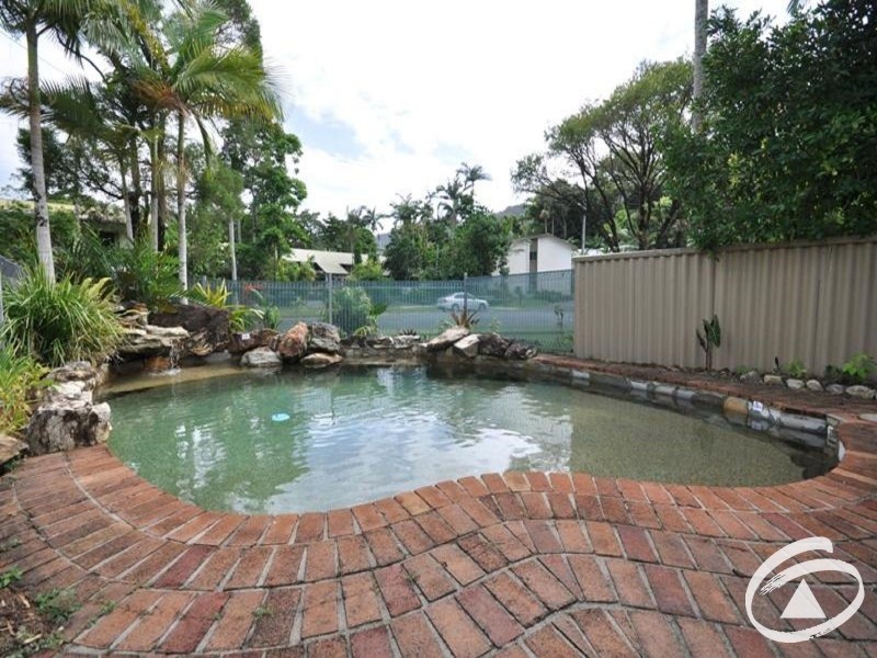 9/2 McPherson Close, Edge Hill QLD 4870