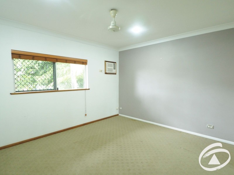 2/7 Macilwraith Street, Manoora QLD 4870