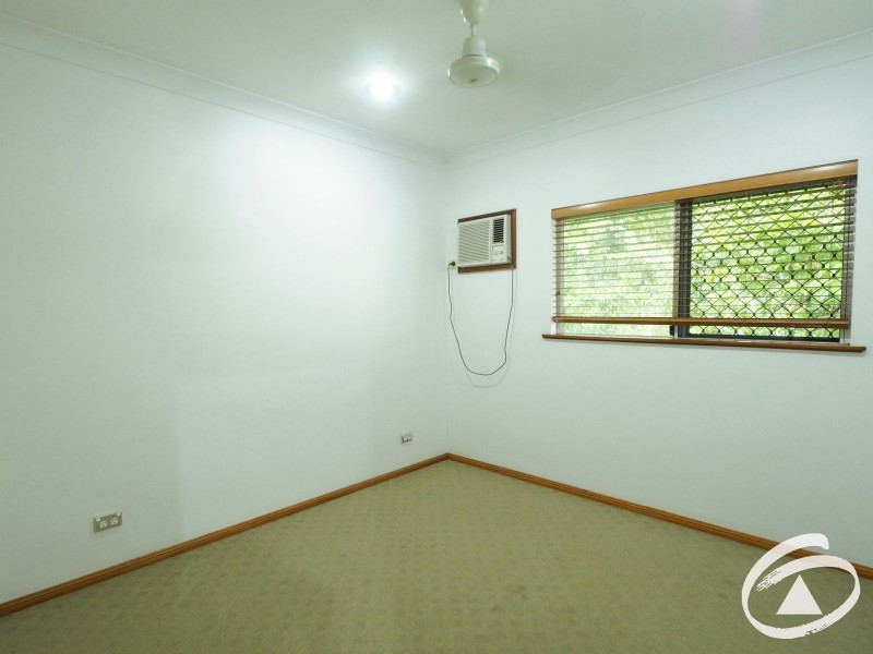 2/7 Macilwraith Street, Manoora QLD 4870