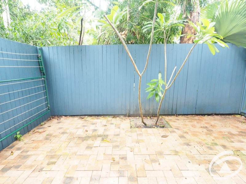 2/7 Macilwraith Street, Manoora QLD 4870