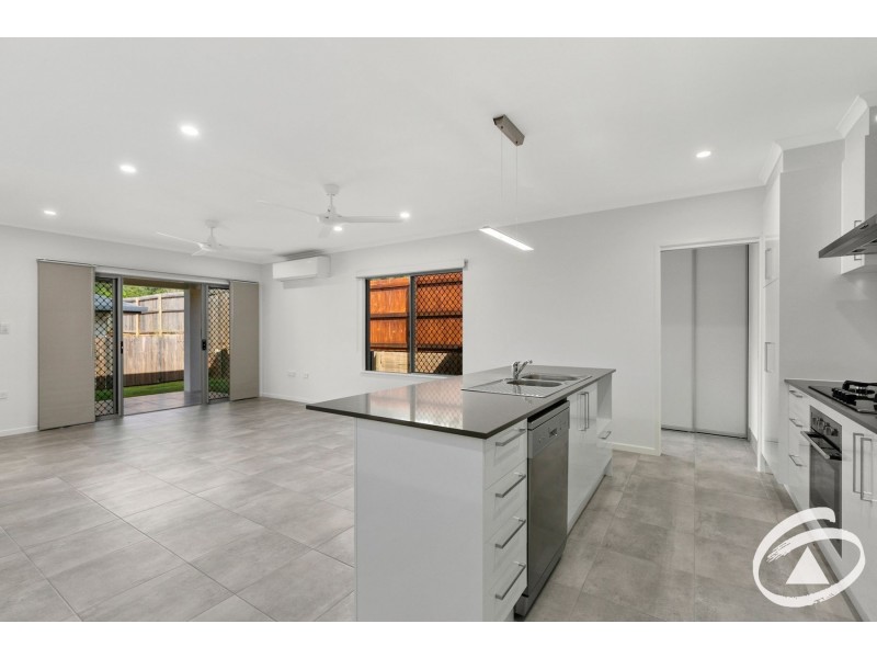 2/8 Macaranga Road, Bentley Park QLD 4869