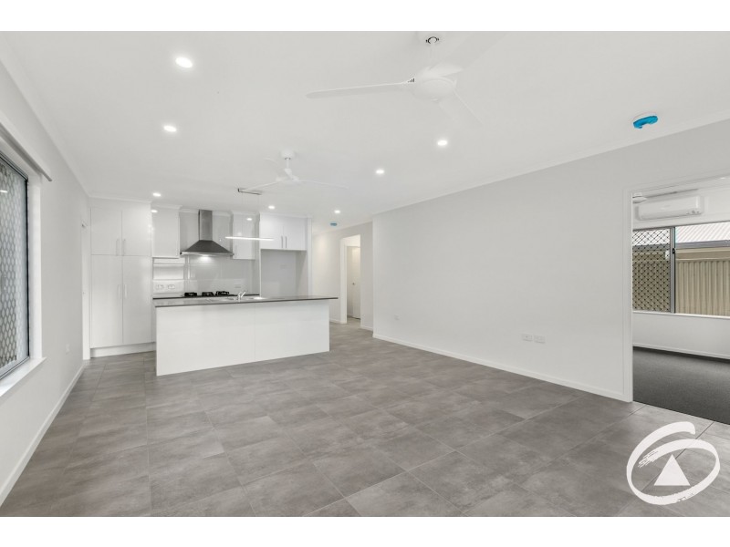 2/8 Macaranga Road, Bentley Park QLD 4869