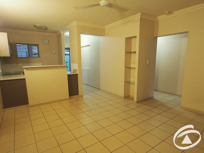 202/2-8 Centenary Close, Manoora QLD 4870