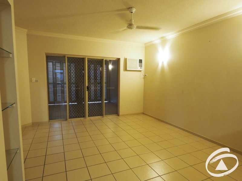 202/2-8 Centenary Close, Manoora QLD 4870