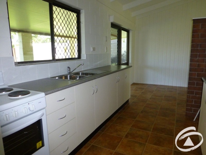 12 Fuscia Court, Mooroobool QLD 4870