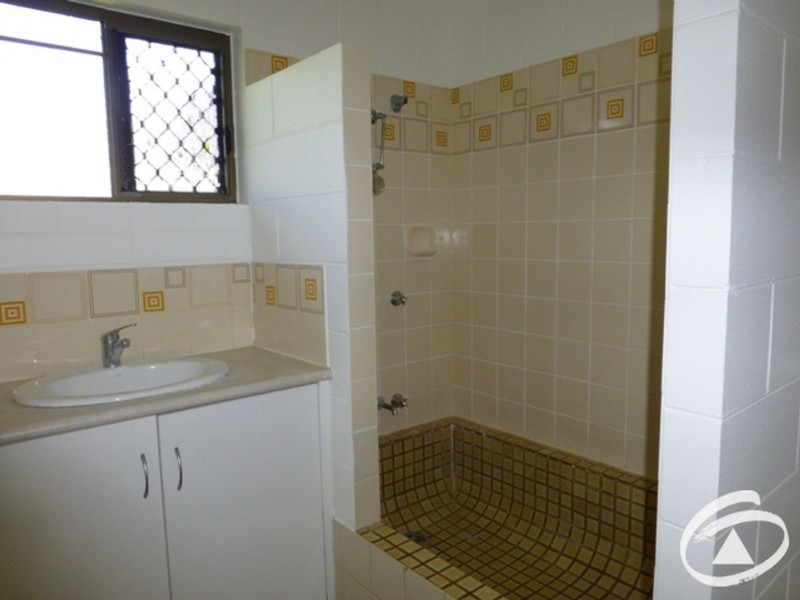 12 Fuscia Court, Mooroobool QLD 4870