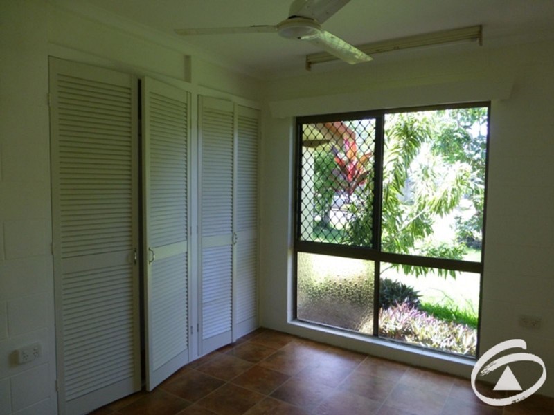 12 Fuscia Court, Mooroobool QLD 4870