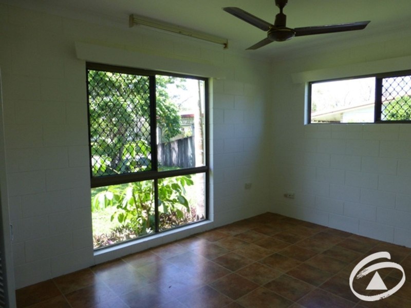 12 Fuscia Court, Mooroobool QLD 4870