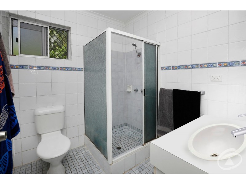 1 and 2/6 Idaho Close, White Rock QLD 4868