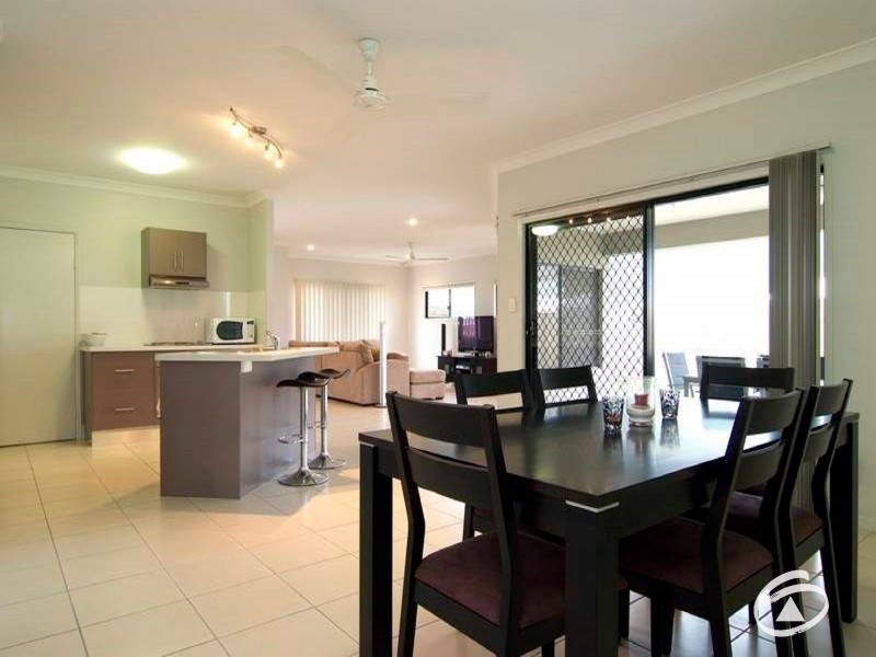 7 Timberlea Drive East, Bentley Park QLD 4869