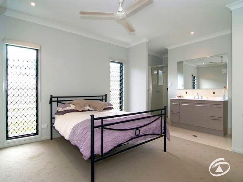 7 Timberlea Drive East, Bentley Park QLD 4869