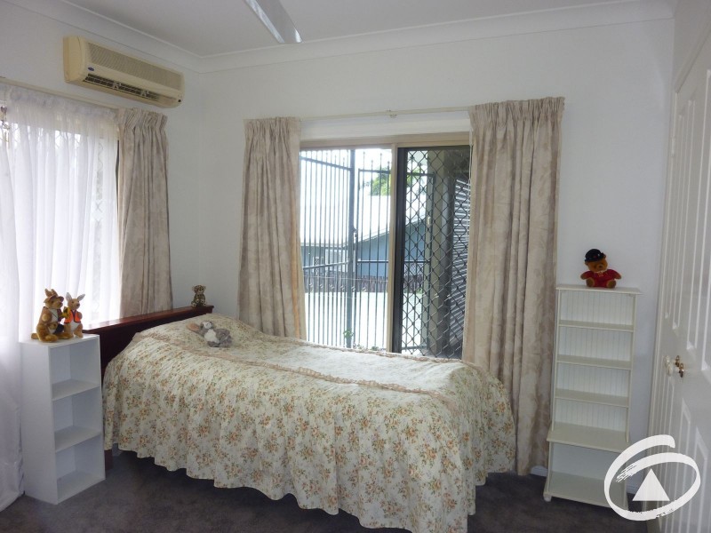 24 Grimes Close, Kanimbla QLD 4870